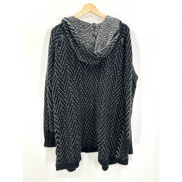 A NEW DAY Woman's Black & White Heart Knit Casual Long Line Cardigan Size L - Picture 2 of 15